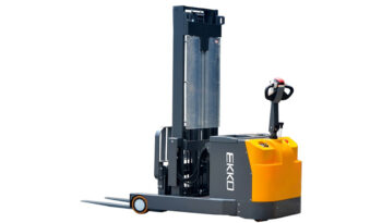 EKKO EH15T Moving Mast Walkie Reach Truck 3300lbs. Cap., 138″ Height